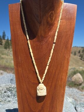 Vintage Hand-Carved Bone Bead Buddha Pendant Necklace - Cream